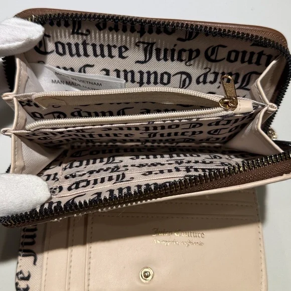 JUICY COUTURE Zip top Wallet, Brown/Pink Emblem - Picture 4 of 9
